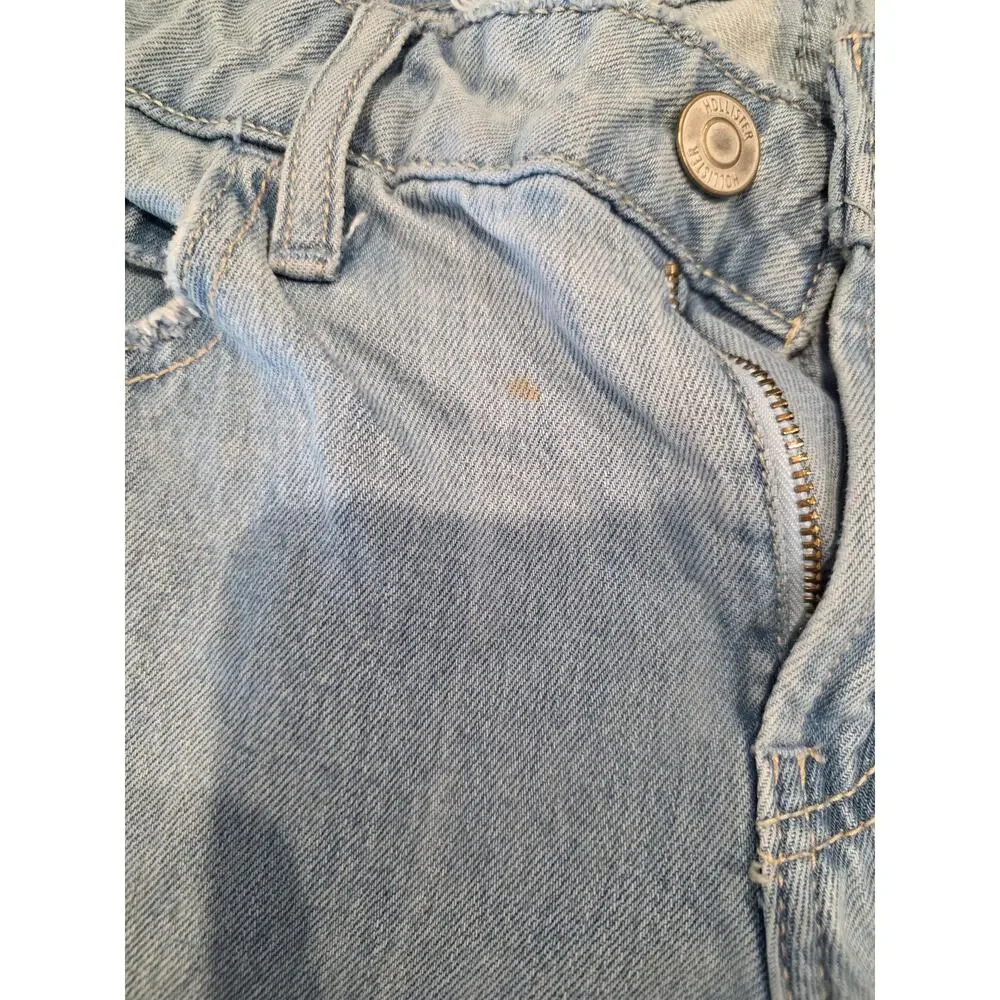 Hollister size 4 Girls Jeans.